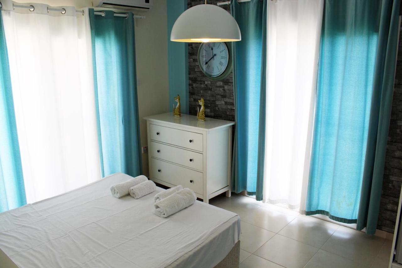 Caesar Beach Villas And Apartments Gastria المظهر الخارجي الصورة